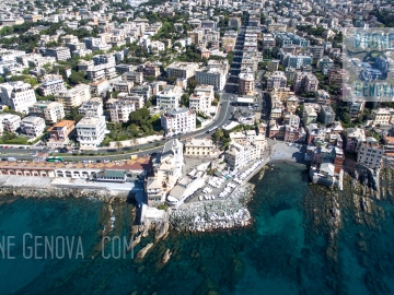 drone-genova_boccadasse_042017-04